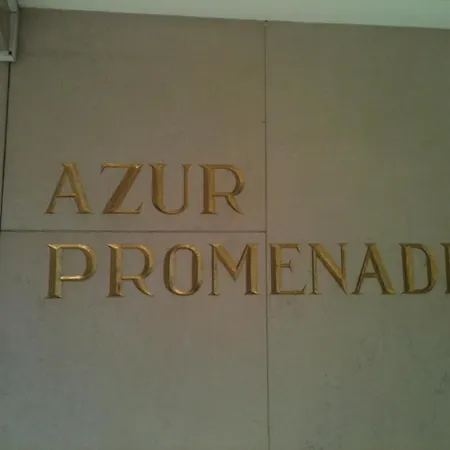 L'azur Promenade Nice